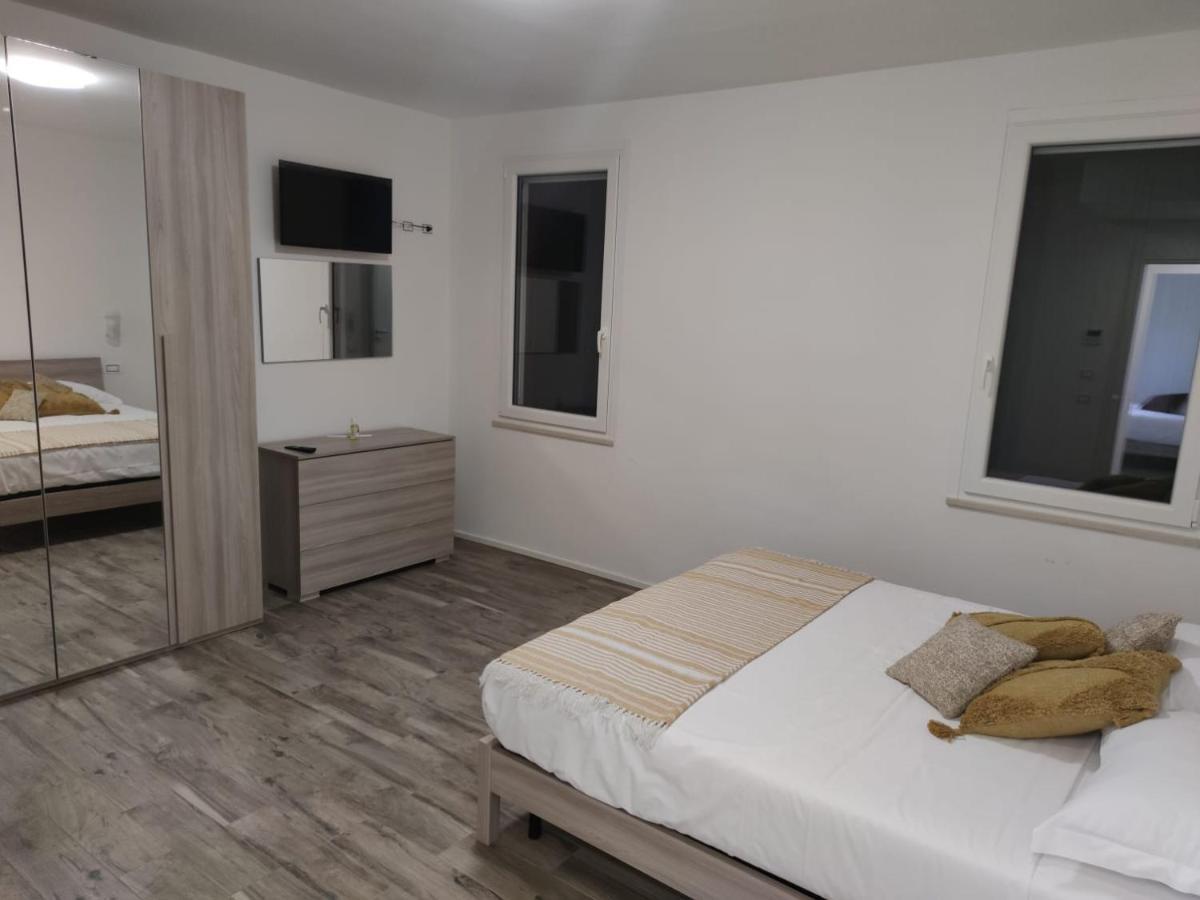 Ca Rossa Hotel Bondeno Eksteriør billede
